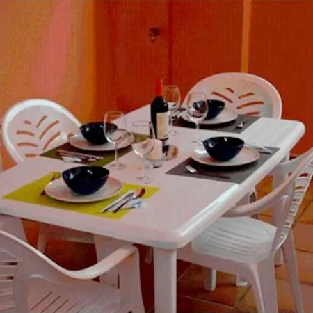 公寓 With One Bedroom In Los Cristianos With Wonderful Mountain View Shared Pool Balcony 洛斯克里斯蒂亚诺斯